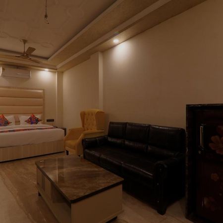 勒克瑙 Shri Tirupati Residency酒店 外观 照片