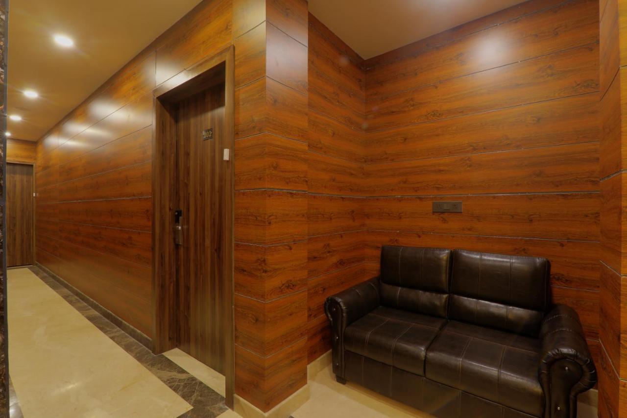 勒克瑙 Shri Tirupati Residency酒店 外观 照片